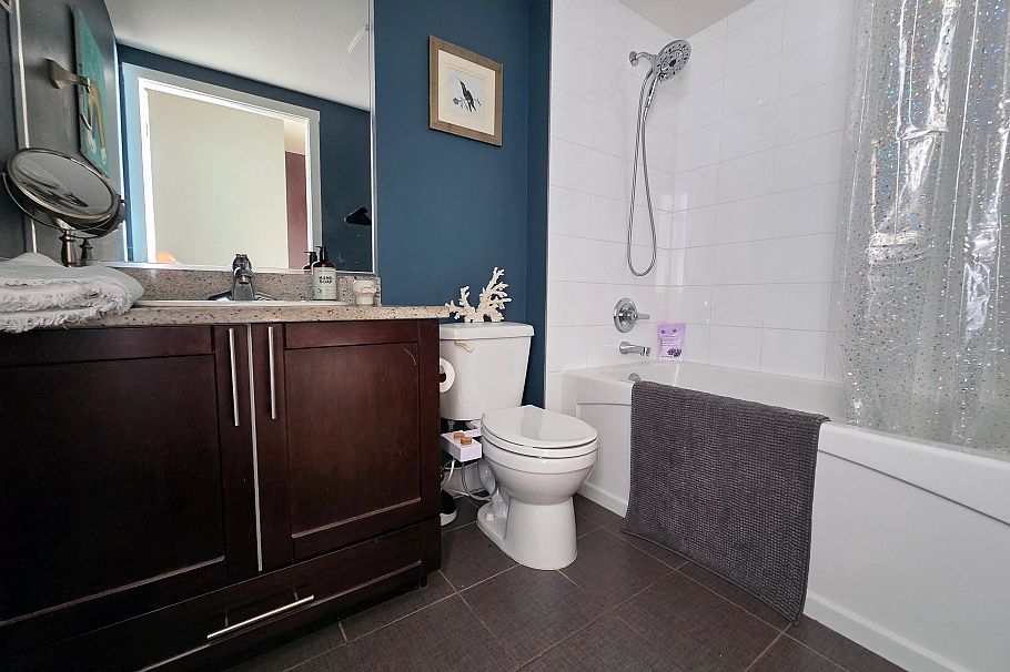 PH20 2150 E Hastings Street Vancouver, BC - 22