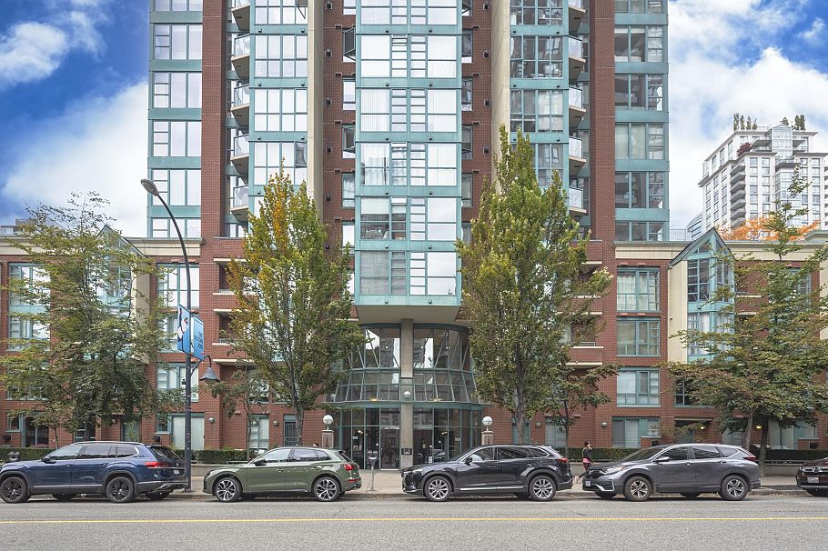 2010 939 Homer Street Vancouver, BC - 2