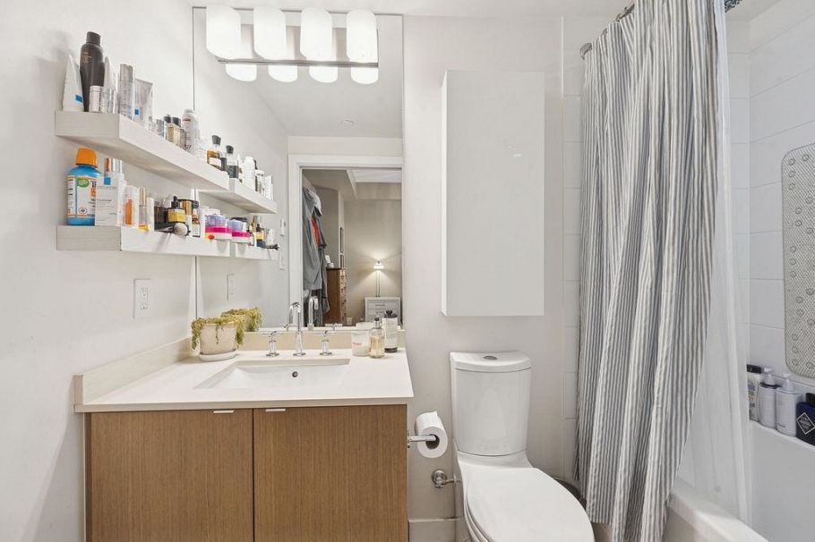 502 111 E 1st Avenue Vancouver, BC - 19