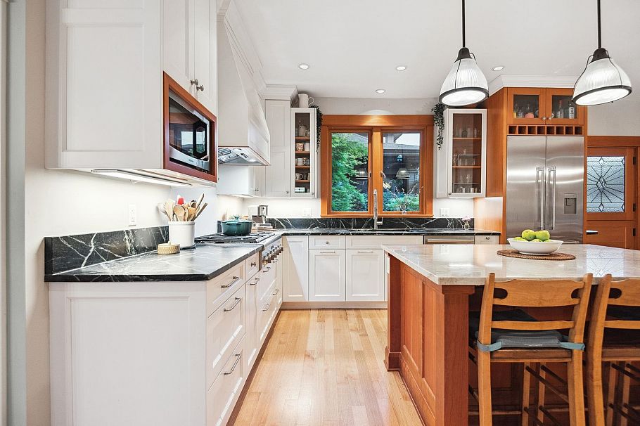 346 E 5th Street North Vancouver, BC - 13