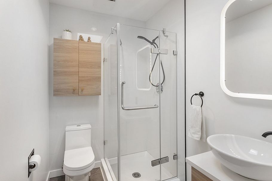 402 4688 W 10th Avenue Vancouver, BC - 28