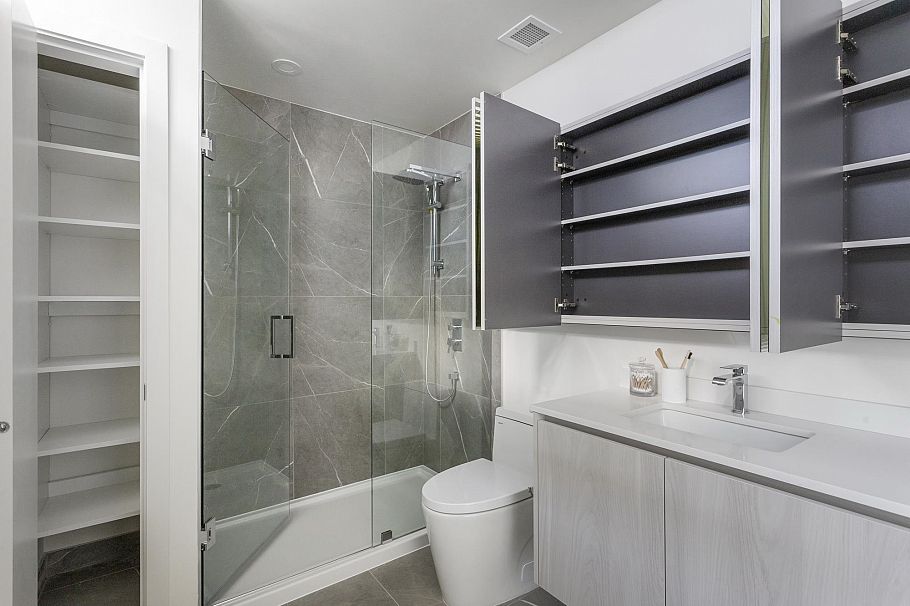 3249 Clive Avenue Vancouver, BC - 23