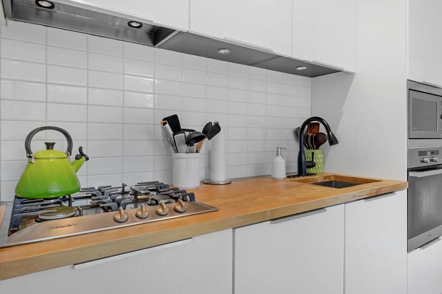 305 123 W 1st Avenue Vancouver, BC - 9