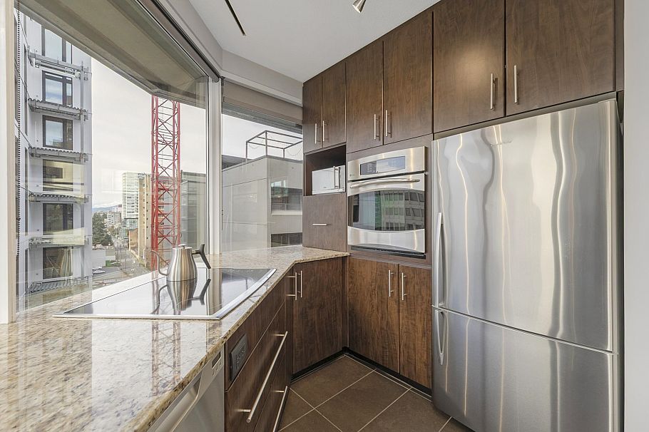 907 1177 Hornby Street Vancouver, BC - 10