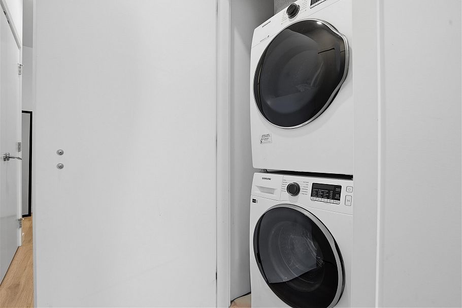 414 725 Marine Drive North Vancouver, BC - 9