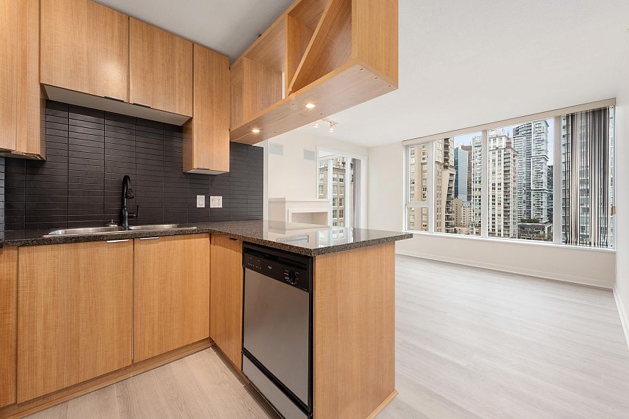 1902 1010 Richards Street Vancouver, BC - 7