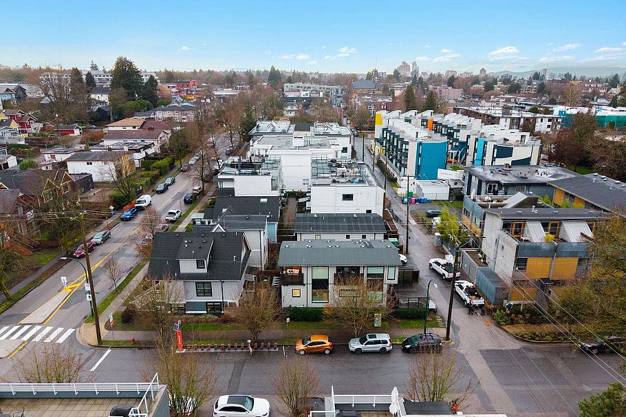 3187 Prince Edward Street Vancouver, BC - 24