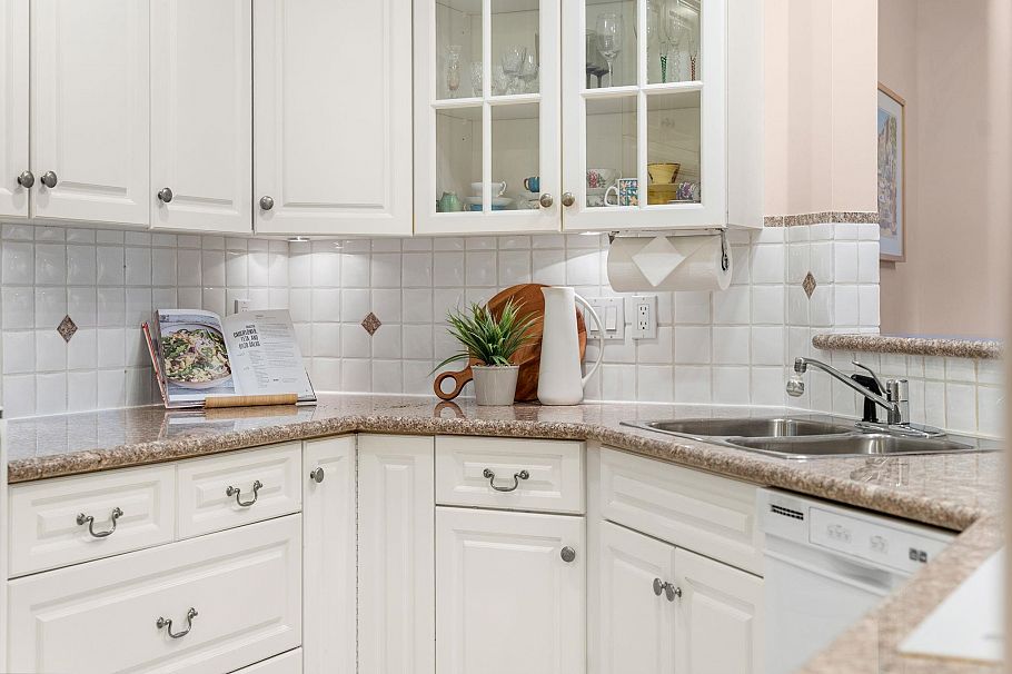 212 2800 Chesterfield Avenue North Vancouver, BC - 19