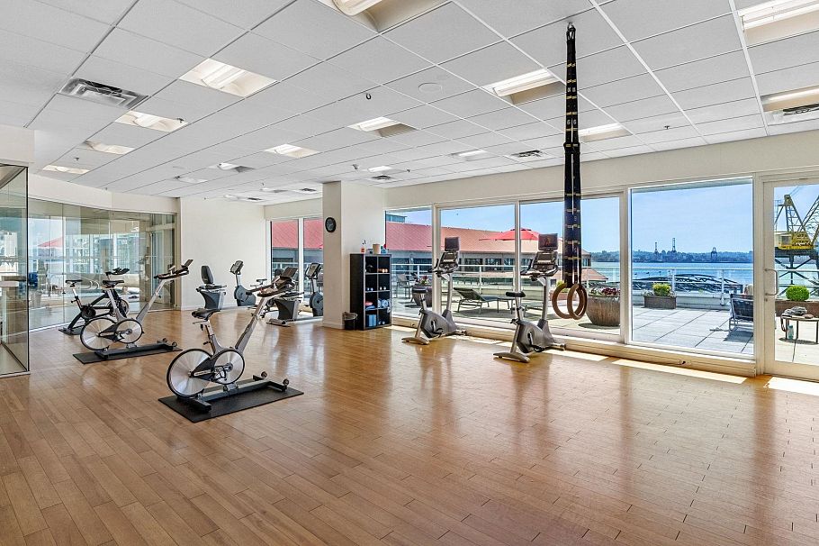 2102 188 E Esplanade Street North Vancouver, BC - 25