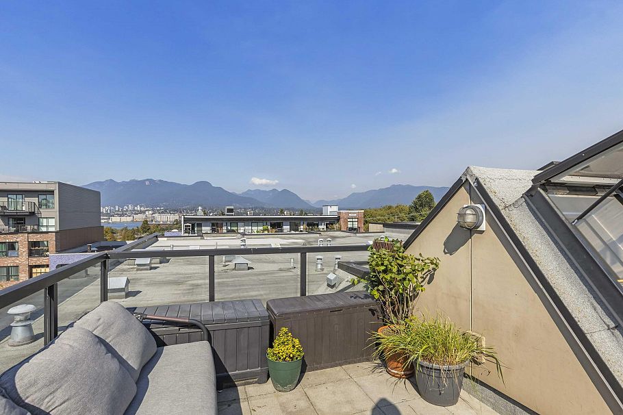 PH20 2150 E Hastings Street Vancouver, BC - 36