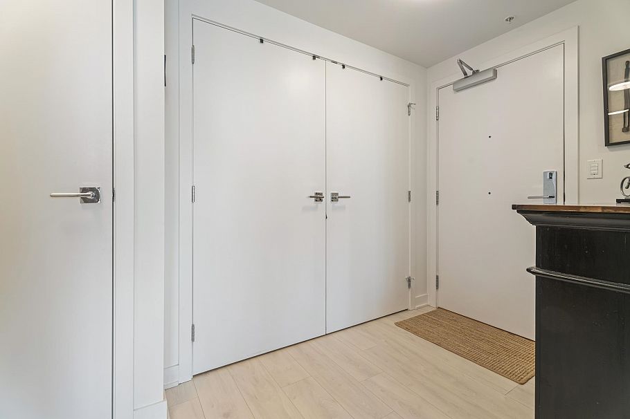 1004 1401 Hunter Street North Vancouver, BC - 9