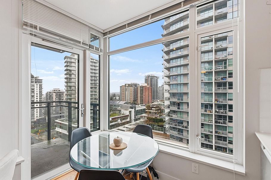 1006 111 E 13th Street North Vancouver, BC - 12