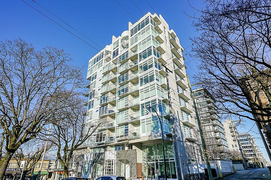 604 2550 Spruce Street Vancouver, BC - 3