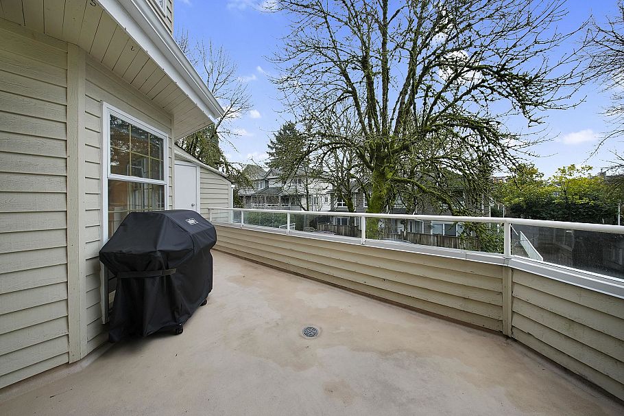 16 838 Tobruck Avenue North Vancouver, BC - 24