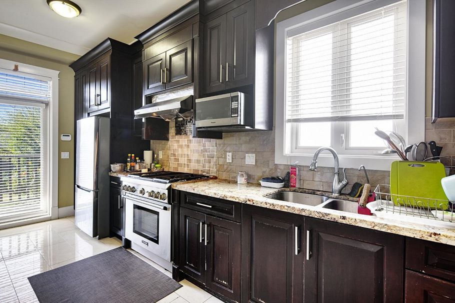 2168 W 16th Avenue Vancouver, BC - 22