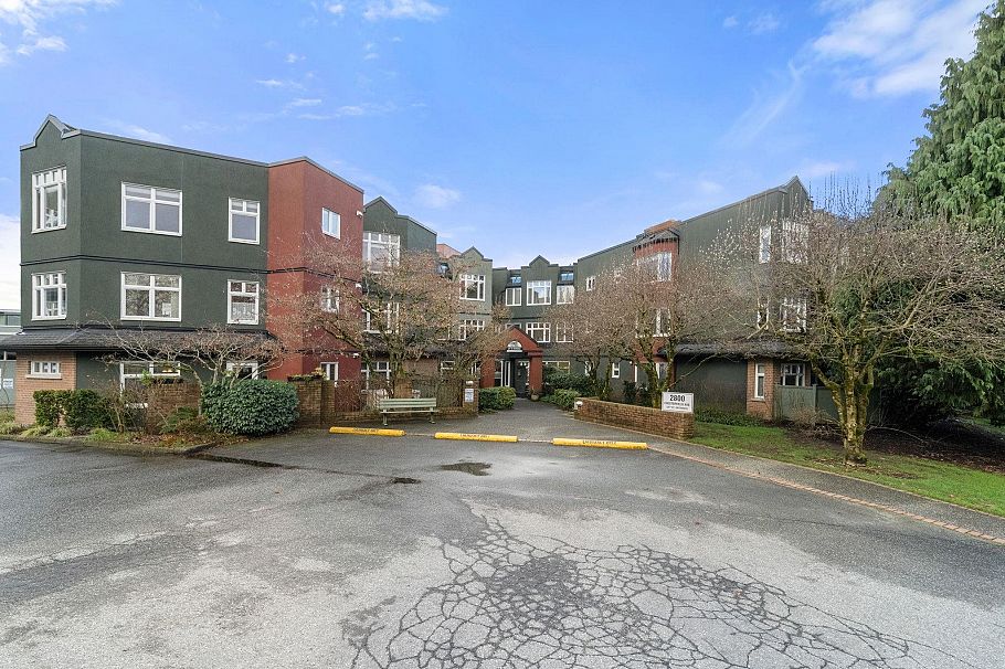 212 2800 Chesterfield Avenue North Vancouver, BC - 39