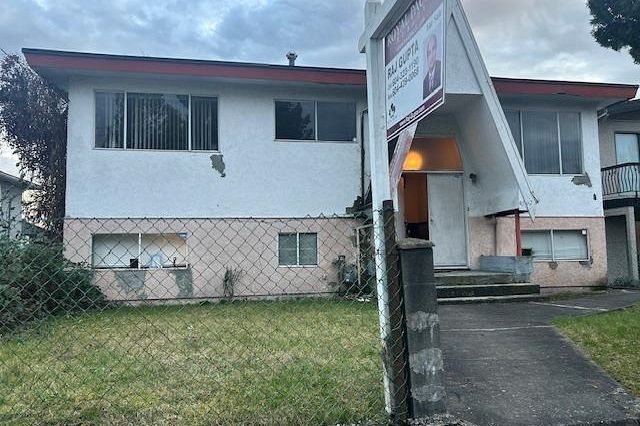 4542 Joyce Street Vancouver, BC - 15