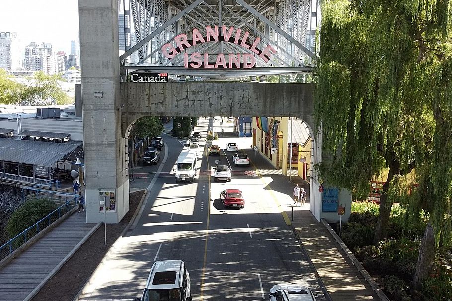 28 1345 W 4th Avenue Vancouver, BC - 31