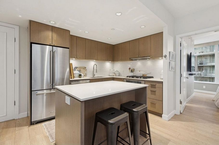 502 111 E 1st Avenue Vancouver, BC - 7