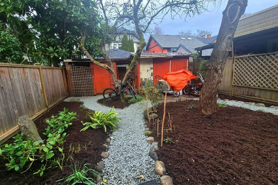 2635 W 7th Avenue Vancouver, BC - 23