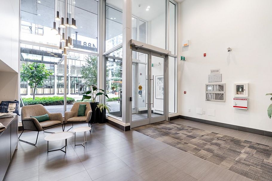 515 3488 Sawmill Crescent Vancouver, BC - 2