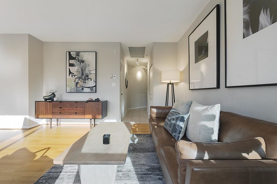 907 1177 Hornby Street Vancouver, BC - 3