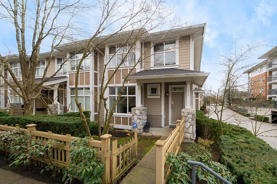 968 Westbury Walk Vancouver, BC - 3