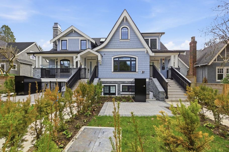 2438 W 49 Avenue Vancouver, BC - 34