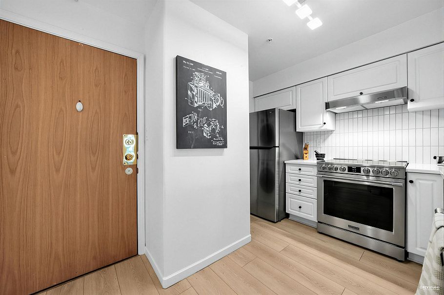 107 189 E 16th Avenue Vancouver, BC - 7