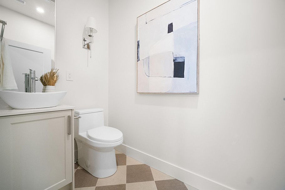 103 1837 E Georgia Street Vancouver, BC - 17