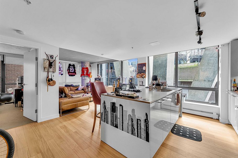 205 128 W Cordova Street Vancouver, BC - 3