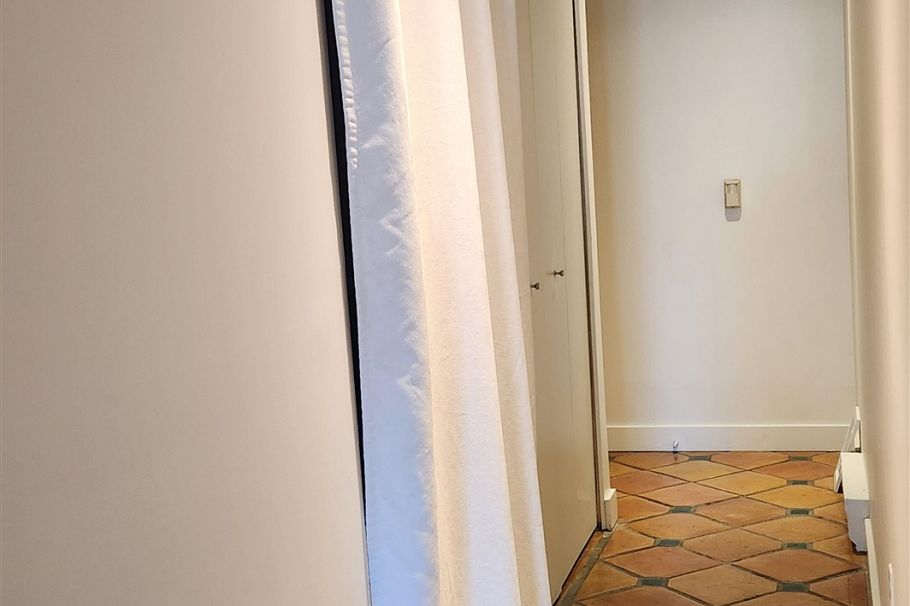 28 1345 W 4th Avenue Vancouver, BC - 6