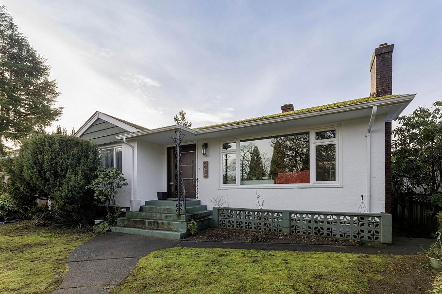 5935 Prince Albert Street Vancouver, BC - 26