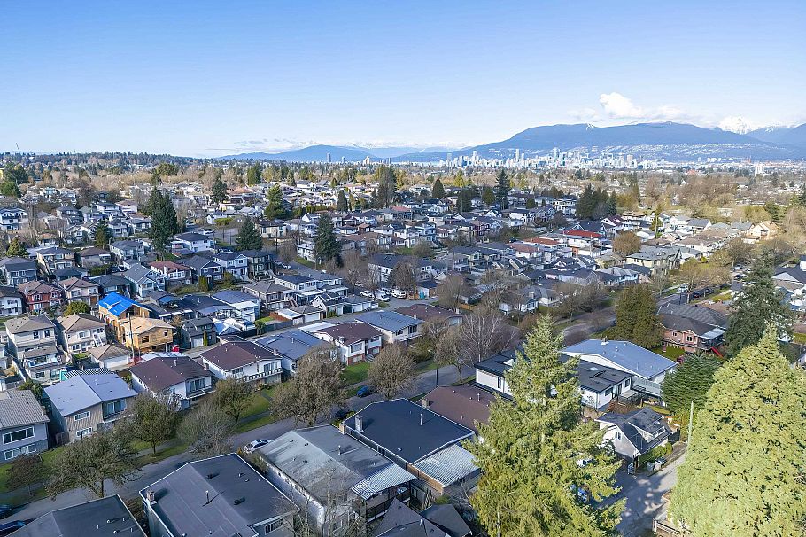 5593 Fleming Street Vancouver, BC - 8