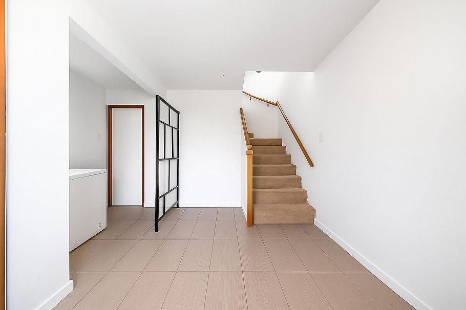 3003 NW Sunnyhurst Road North Vancouver, BC - 2