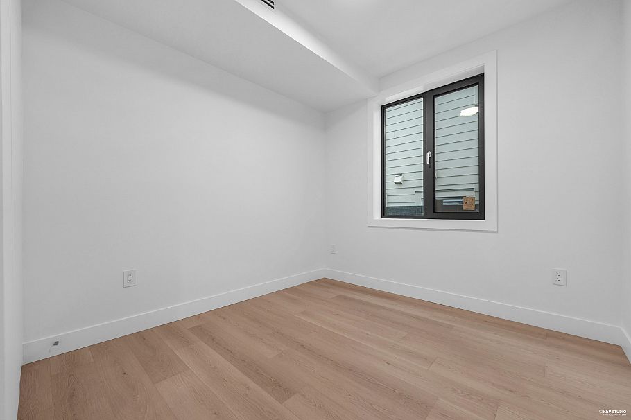 2 262 E 65th Avenue Vancouver, BC - 17