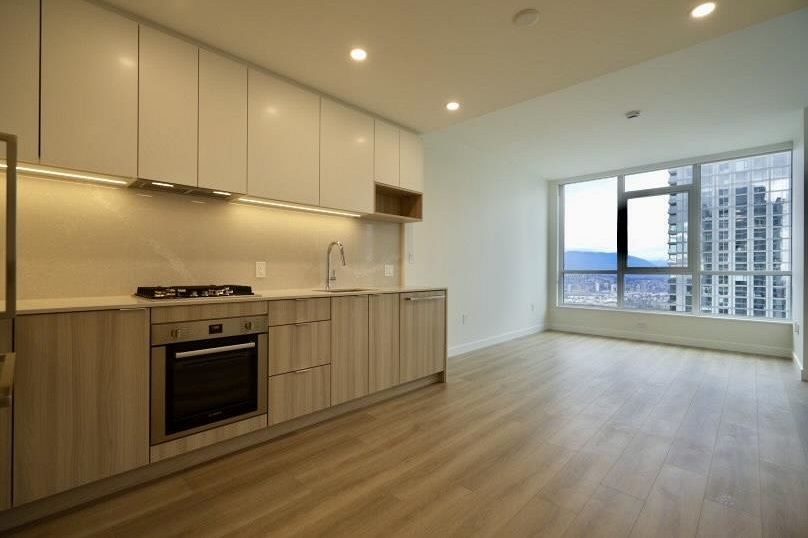 3303 6087 Wilson Avenue Burnaby, BC - 2