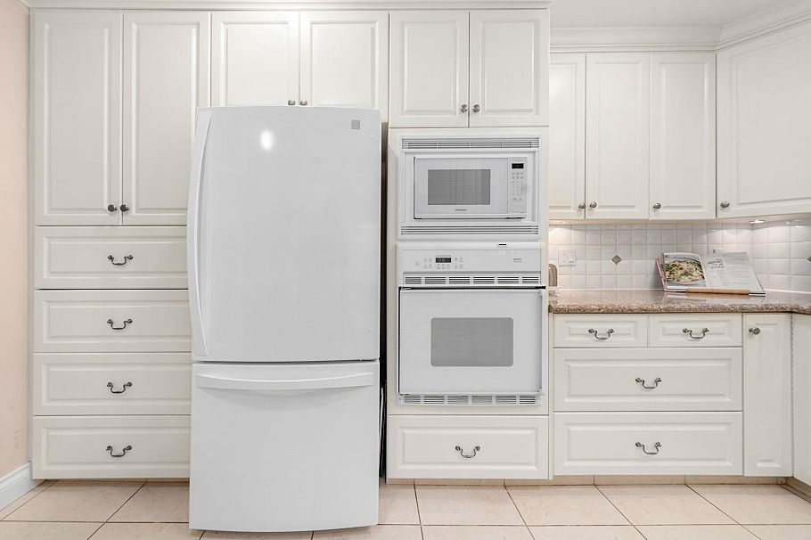 212 2800 Chesterfield Avenue North Vancouver, BC - 18