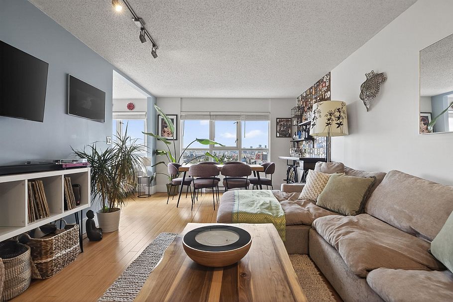803 1833 Frances Street Vancouver, BC - 17