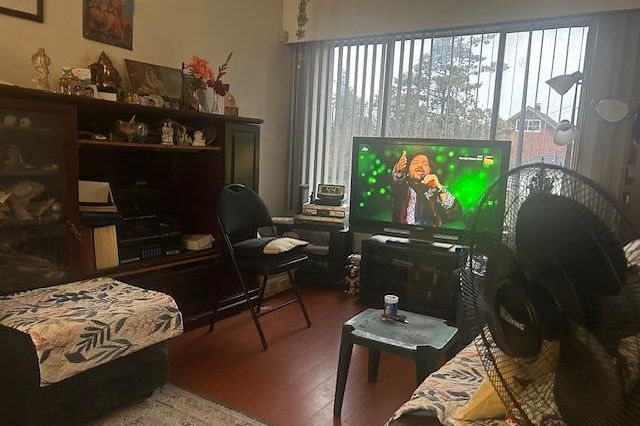 4542 Joyce Street Vancouver, BC - 3