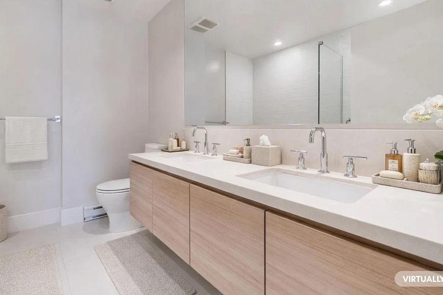 111 3606 Aldercrest Drive North Vancouver, BC - 34