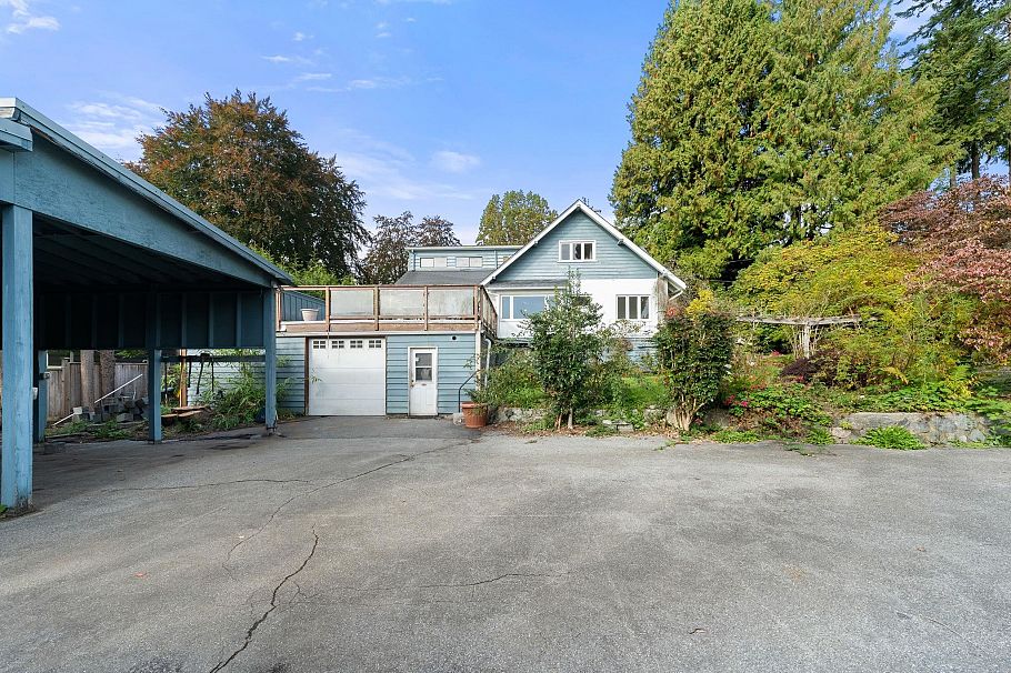 3041 St. Marys Avenue North Vancouver, BC - 30