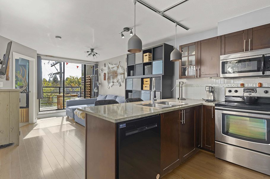 PH20 2150 E Hastings Street Vancouver, BC - 12