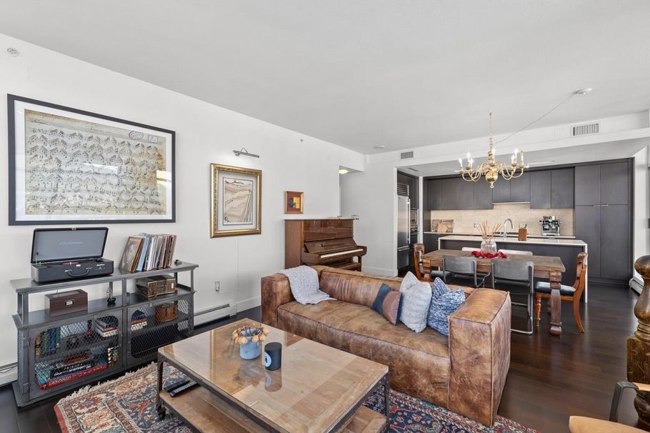 1804 1320 Chesterfield Avenue North Vancouver, BC - 9