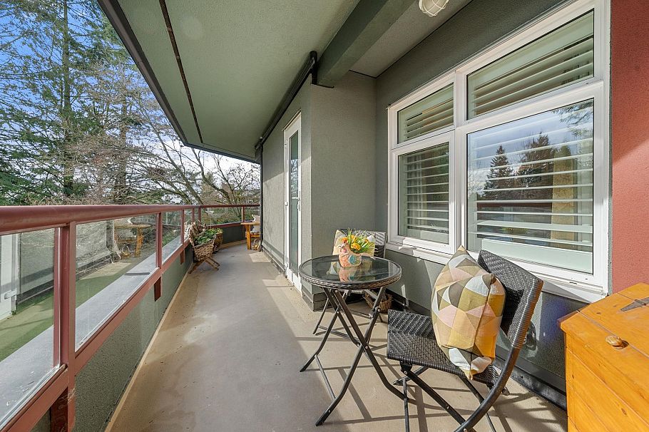 212 2800 Chesterfield Avenue North Vancouver, BC - 12