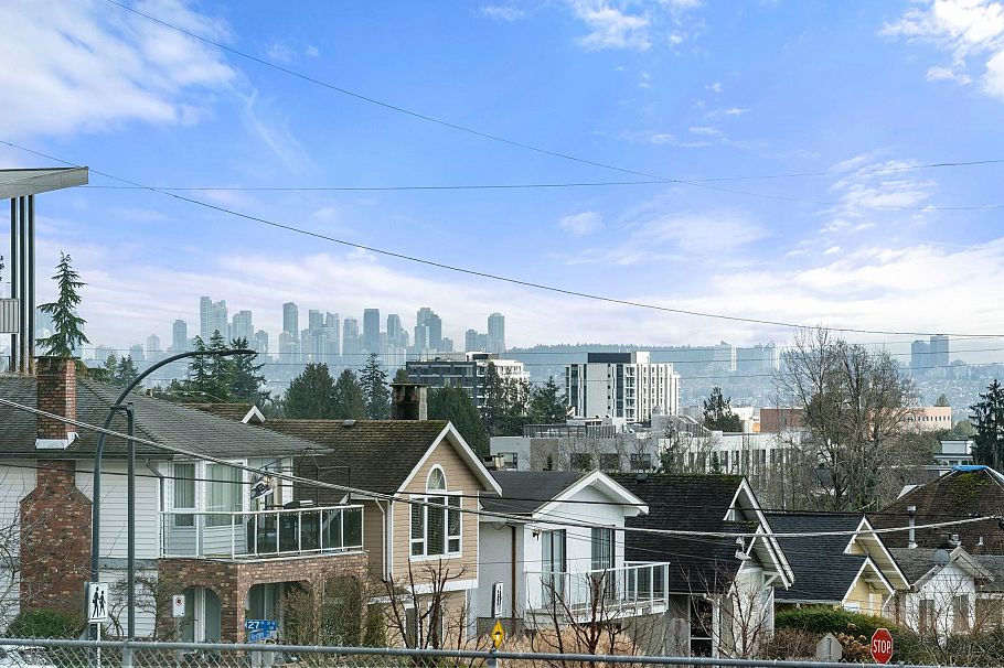 212 2800 Chesterfield Avenue North Vancouver, BC - 14