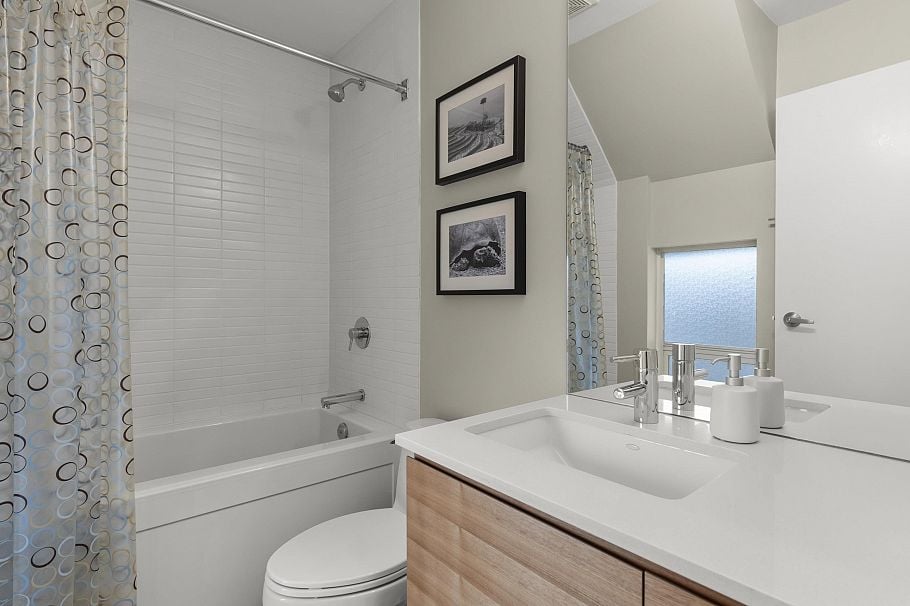 181 W 13th Avenue Vancouver, BC - 20