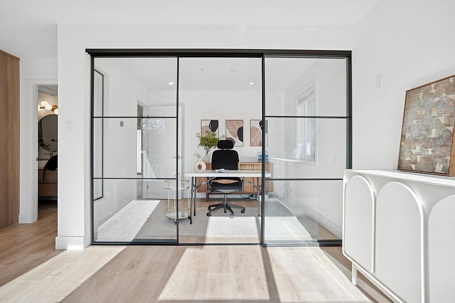 2168 E 8th Avenue Vancouver, BC - 17