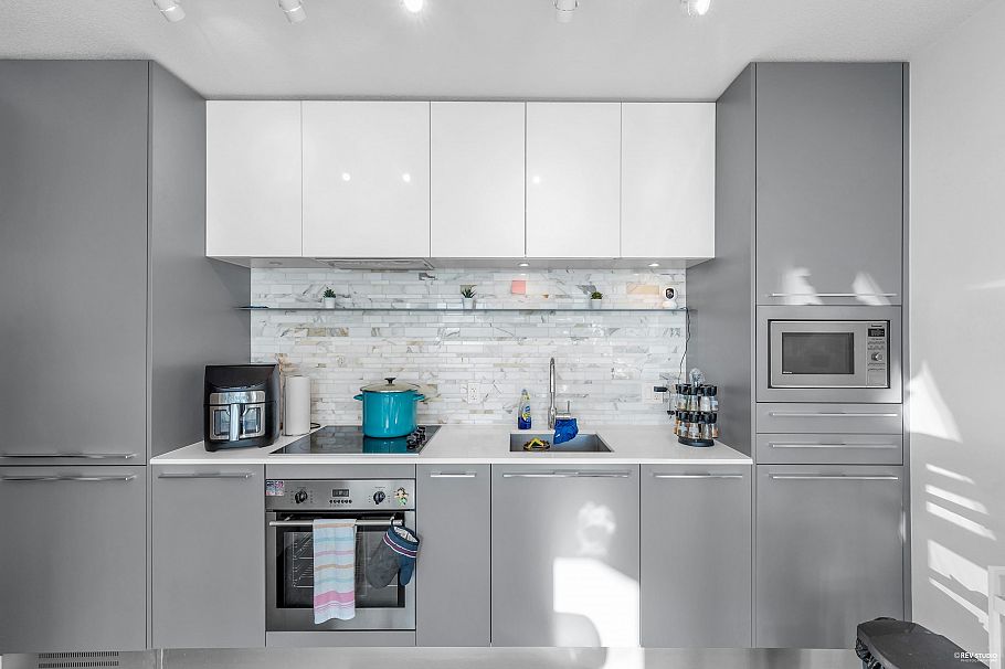 504 8131 Nunavut Lane Vancouver, BC - 9