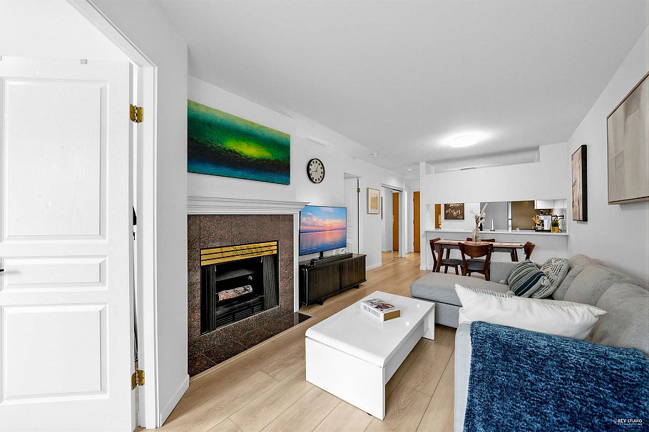 107 189 E 16th Avenue Vancouver, BC - 23